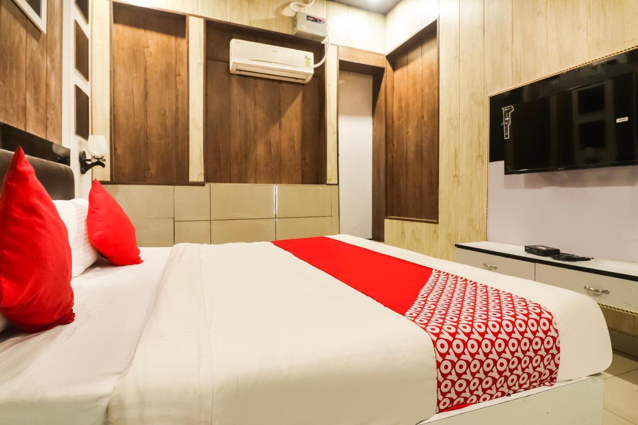 OYO 70297 Hotel Sheela Rohtak Exterior foto