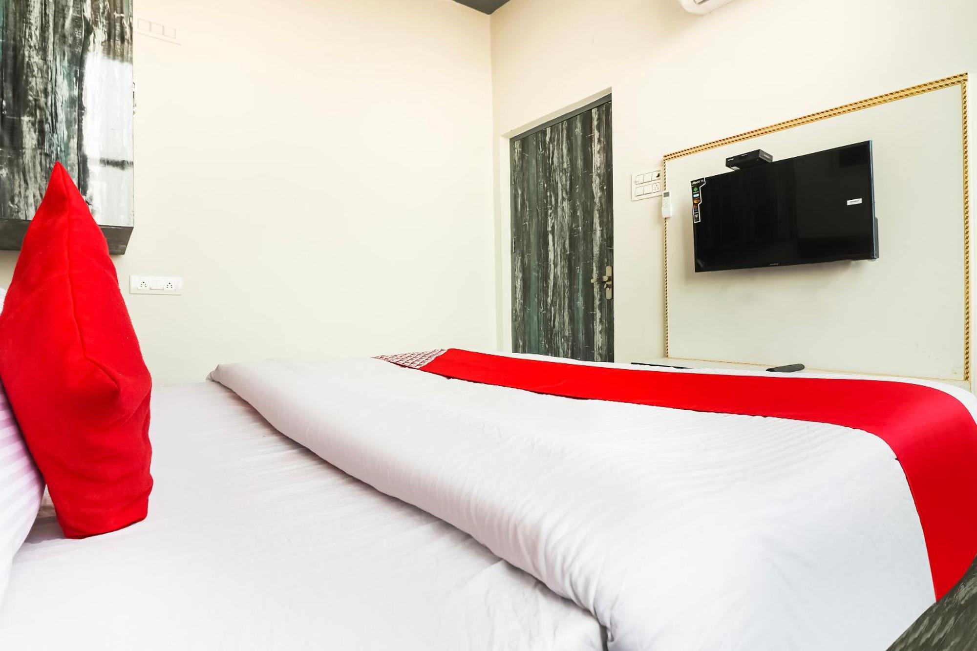 OYO 70297 Hotel Sheela Rohtak Exterior foto
